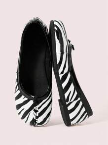 CUCCOO DOLLMOD 女士黑色圆头平底鞋 Tabi 系列经典复古交叉系带舞鞋情人节款 - 黑與白 - 查看 9