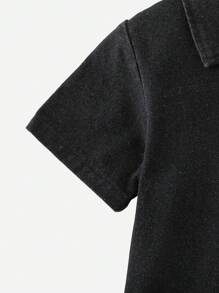 SHEIN Vestido de una sola pieza para niña pequeña, estilo urbano y ocio, vestido negro de manga corta, cómodo y versátil para primavera y verano, apropiado para varias ocasiones como actividades al aire libre, ocio en casa, escuela y reuniones en la ciudad