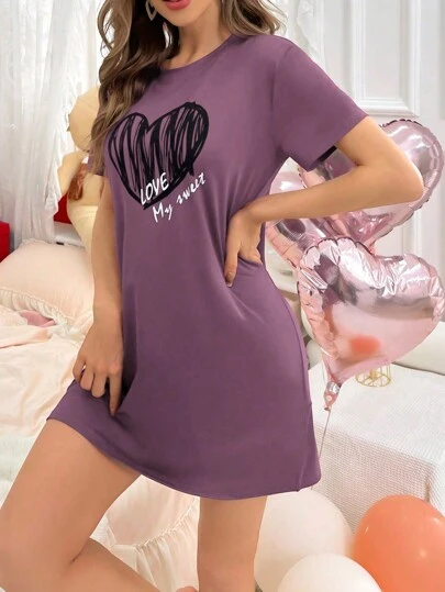 Snug Zone Camisón de mujer de cuello redondo y manga corta con estampado de corazón, sencillo, para uso casual diario, Camisón tipo "moo moo"