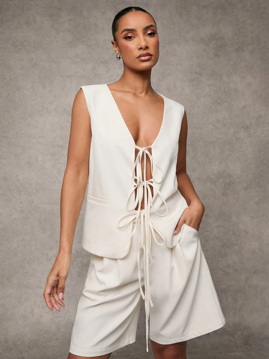 SHEIN BAE 女士优雅纯米色无袖面料系带蝴蝶结宽松背心、女士情人节装、女士生日装、女士夏季装、女士沙滩装 - 米色 - 查看 1