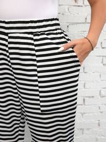 SHEIN LUNE Plus Size Women's Valentine's Day High Waisted Black And White Striped Pocket Design Women's Sweatpants