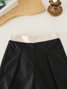 SHEIN 斋月年轻男孩国庆节 Abaya Kaftan Jalabiya 束腰外衣，斋月传统保守服装，搭配前开襟衬衫 + 白色和卡其色拼色短裤，保守舒适时尚百搭 2 件套，适合宴会和家庭聚会 - 黑色 - 查看 7
