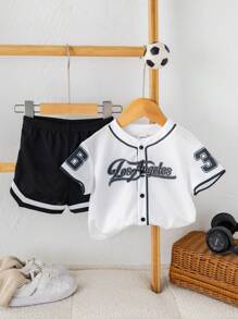 SHEIN 2 件装男童/女童字母印花 V 领短袖上衣和松紧腰短裤套装 - 黑與白 - 查看 7
