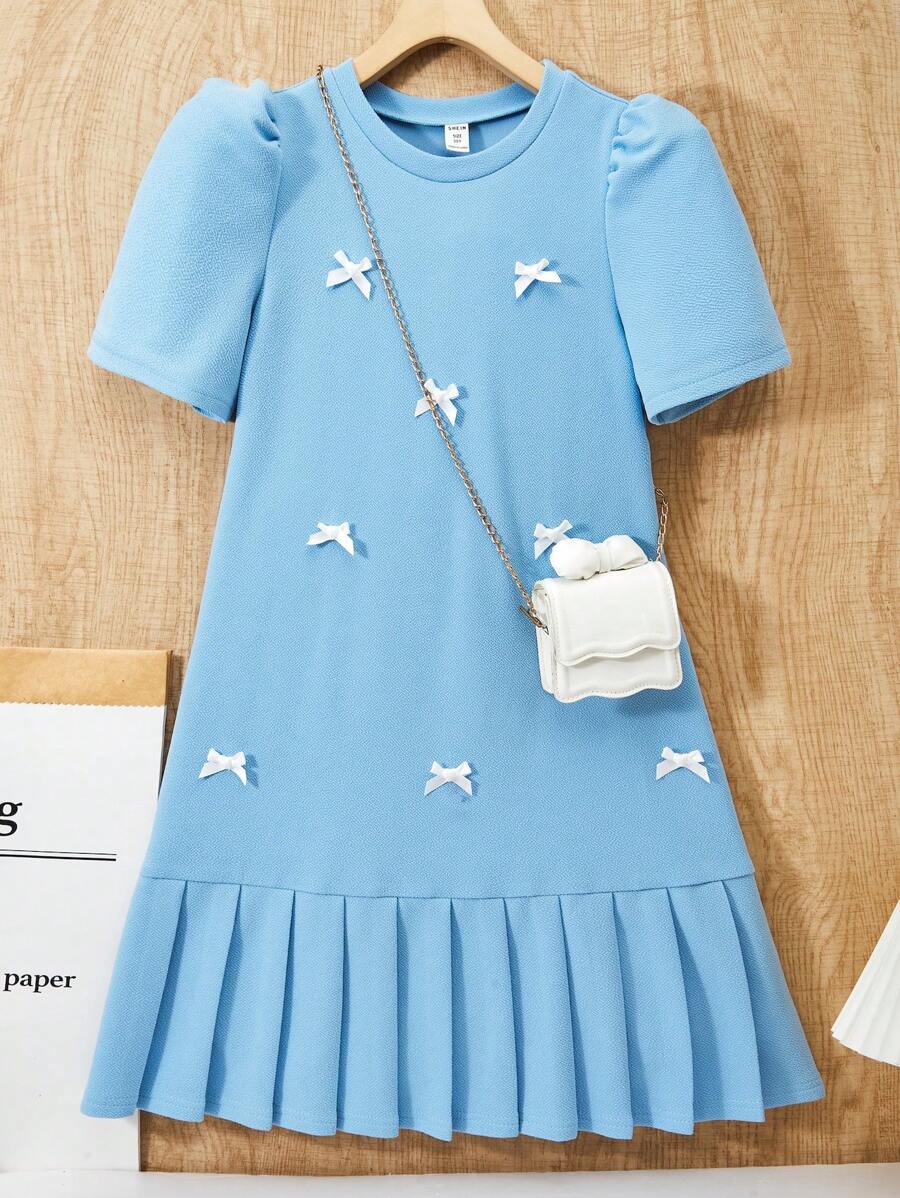 SHEIN 1 chiếc váy xếp ly tay ngắn trang trí nơ 3D cho bé gái tuổi mới lớn, dáng rộng, mùa xuân/hè - Màu xanh nhạt - Xem 1