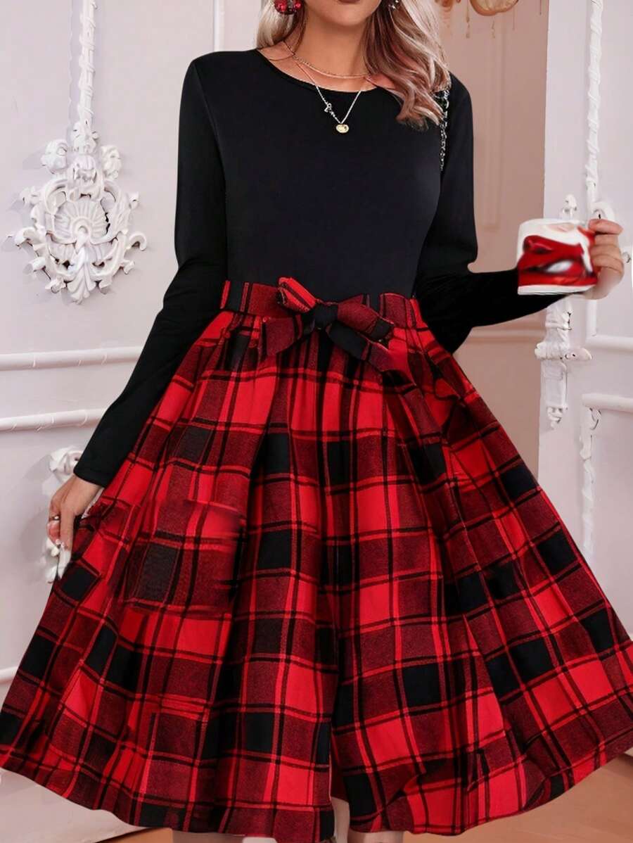 SHEIN Leap Crew 少女红黑格子修身腰部 A 字长袖连衣裙，圣诞派对装 - 紅色 - 查看 1