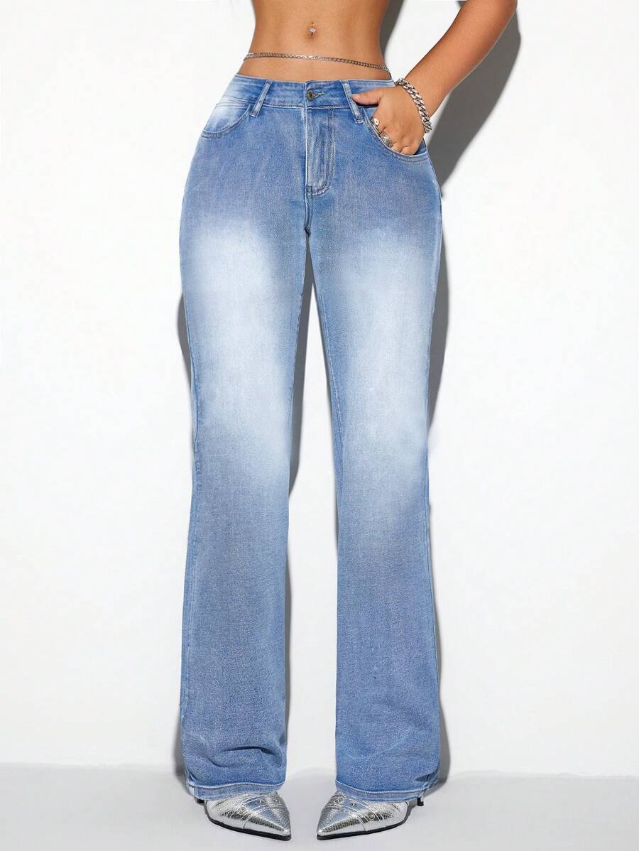 SHEIN ICON Jeans de pierna recta para mujer con cinturón de pretina arqueada y cadena - Lavado ligero - Ver 1