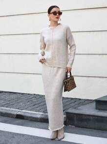 EURMUSE Sweater And Midi Skirt With Front Seam Detail - Apricot - View 3