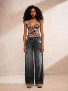 Forever 21 Women's Simple Button Front Pocket Casual Jeans, Everyday Wear