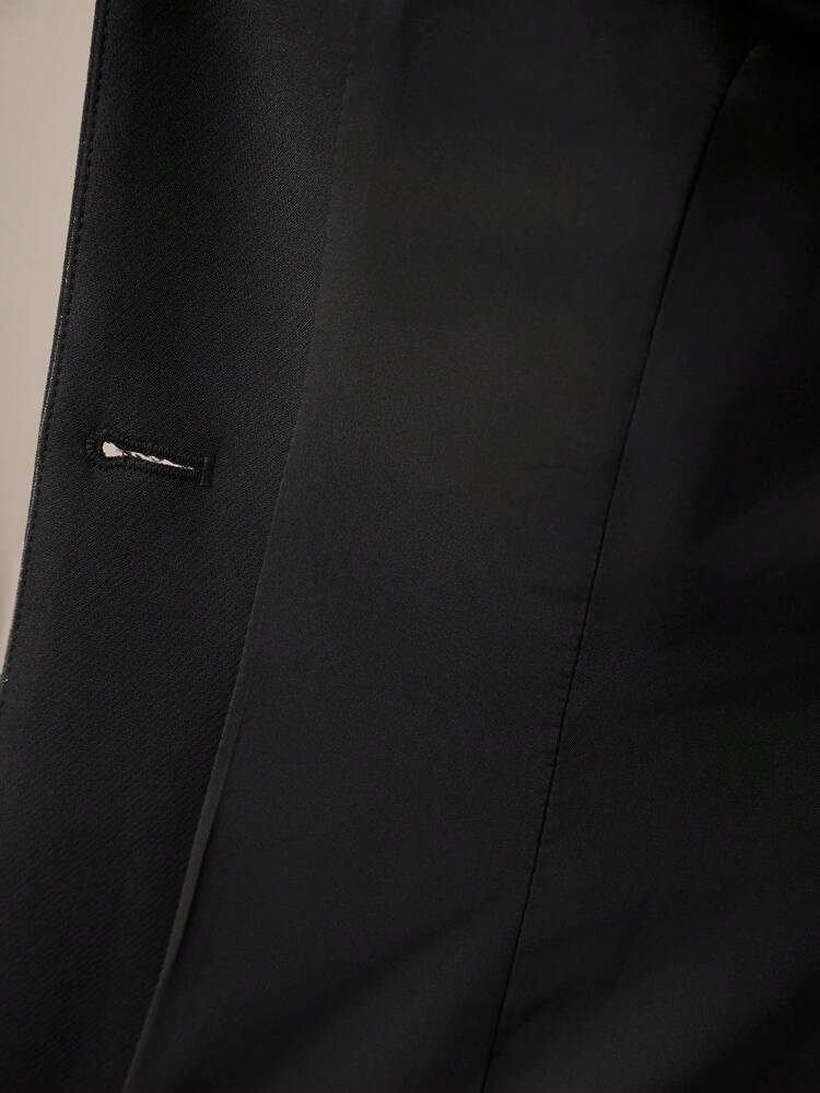 BLAZER ESTRUCTURADO DE CUELLO EN V DE UNA HILERA DE BOTONES