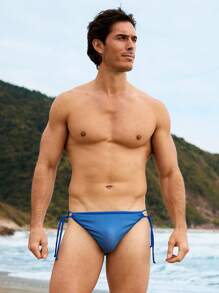 Manfinity VDAYZ Sunga Masculina de Cor Sólida com Amarração em Triângulo para Praia