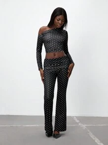 SHEIN Unity 法式复古波尔卡圆点印花荷叶边肩长袖修身 T 恤和高腰荷叶边喇叭裤 - 黑與白 - 查看 5
