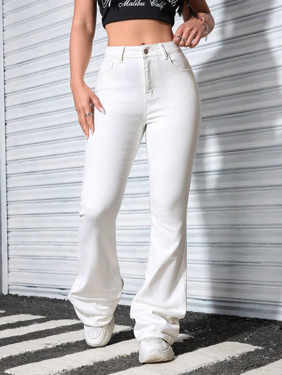 SHEIN ICON Calças Denim Casuais Femininas de Cor Sólida com Botões na Frente e Bolsos - Branco - Visão 1
