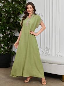 Al Najma 刺绣领花插肩袖立领优雅连衣裙、卡夫坦和贾拉比亚，端庄 - 綠色 - 查看 6