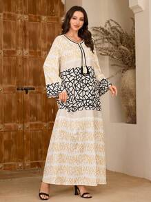 Al Najma Vestido largo informal de estilo árabe con mangas largas, diseño de unicolor con parches y decoración de borlas