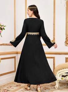 Teen Girls Elegant Round Neck Long Sleeve Dress, Lace Trim Decor, Fitted Waist, Flared Maxi Dress,Holiday,Summer,Travel - Black - View 2