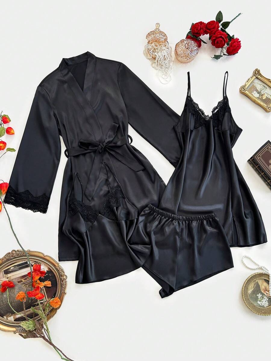 四件套睡衣：刺绣滚边V领仿丝吊带裙、吊带背心、短裤和系带睡袍，秋冬服装
