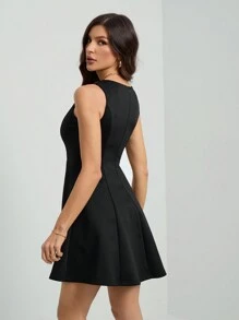 SHEIN Tall 无袖纯色休闲连衣裙，简约时尚，适合日常穿着 - 黑色 - 查看 2