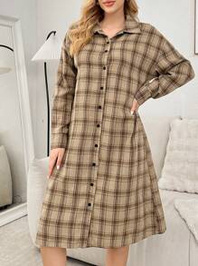 Chemise de nuit à manches longues avec col à carreaux