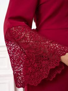 SHEIN Clasi Valentine's Day  Plus Size Elegant Contrast Lace Flared Sleeve Dress - Red - View 5