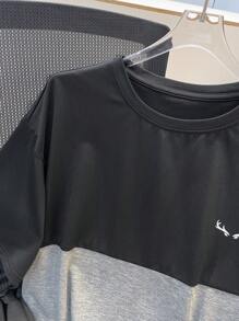 SHEIN 青少年男孩拼布撞色小花卉印花短袖 T 恤和短裤套装，休闲、校园、旅行、运动、日常、度假，柔软舒适