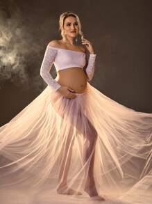 SHEIN 2pcs Maternity Lace Long Sleeve Top And Skirt Outfit, Photo Shoot/Portrait Dress