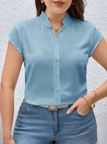 SHEIN Essnce Camisa informal y cómoda de talla grande de unicolor con cuello