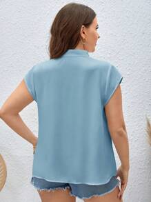 SHEIN Essnce Camisa informal y cómoda de talla grande de unicolor con cuello