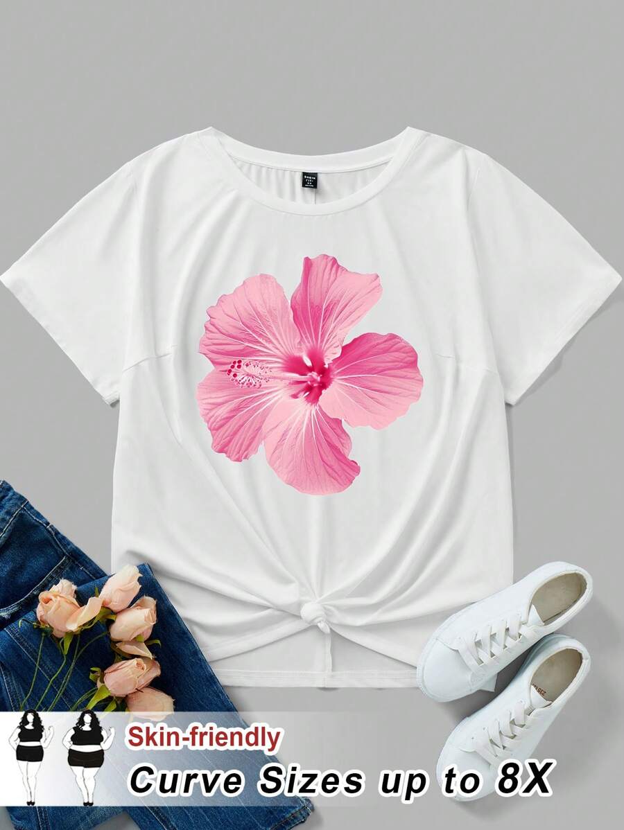 SHEIN CURVE+ 大码女式休闲宽松圆领白色 T 恤，带粉色花朵印花，适合夏季和情人节 - 白色 - 查看 1