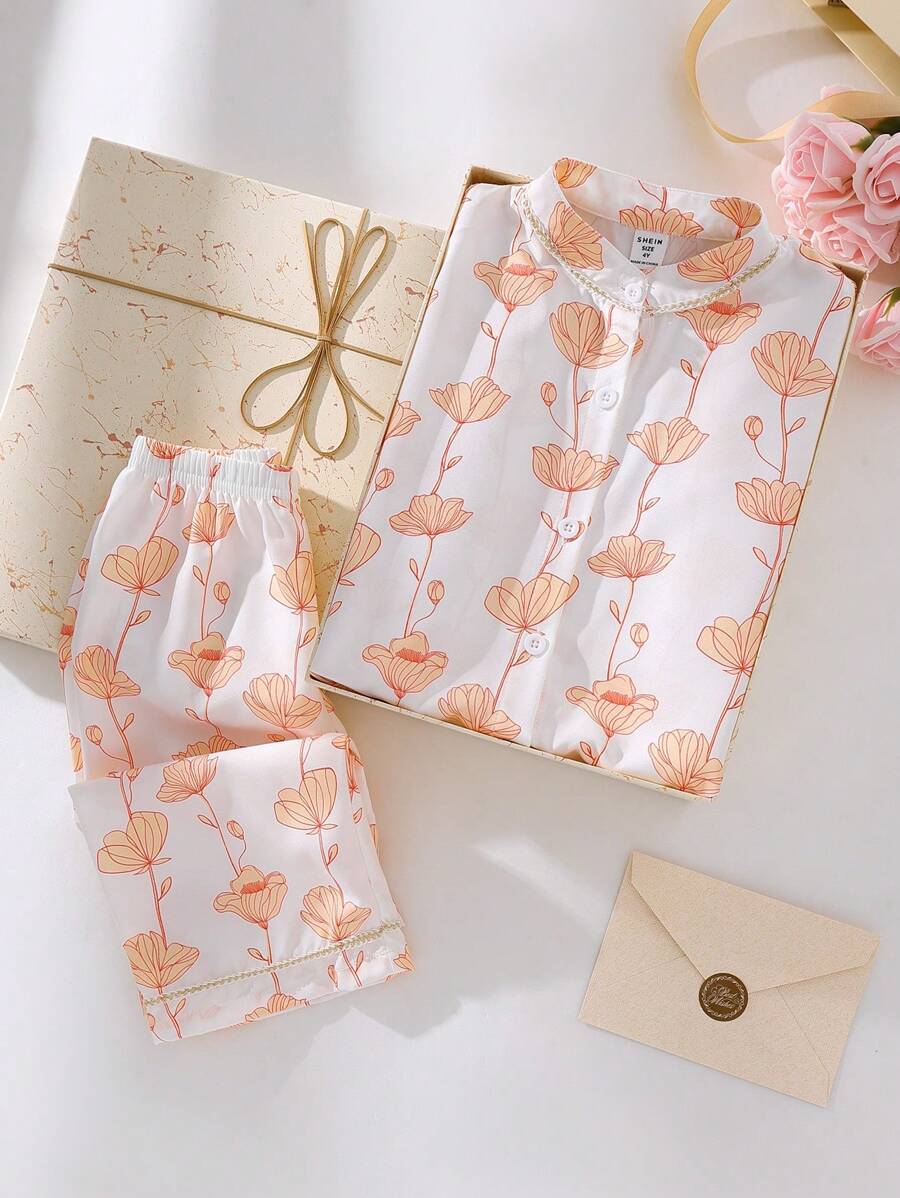 Girls Stand Collar Button Front Lace Trim 3/4 Sleeve Top And 3/4 Pants All Over Floral Print Home Outfit - Multicolor - View 1