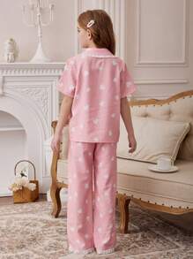 SHEIN Leap Crew Tween Girl Lovely Heart Pattern Ruffle Trim Collar Pocket Decor Short Sleeve Top And Pants 2 Pieces Casual Comfy Pajama Set - Pink - View 2