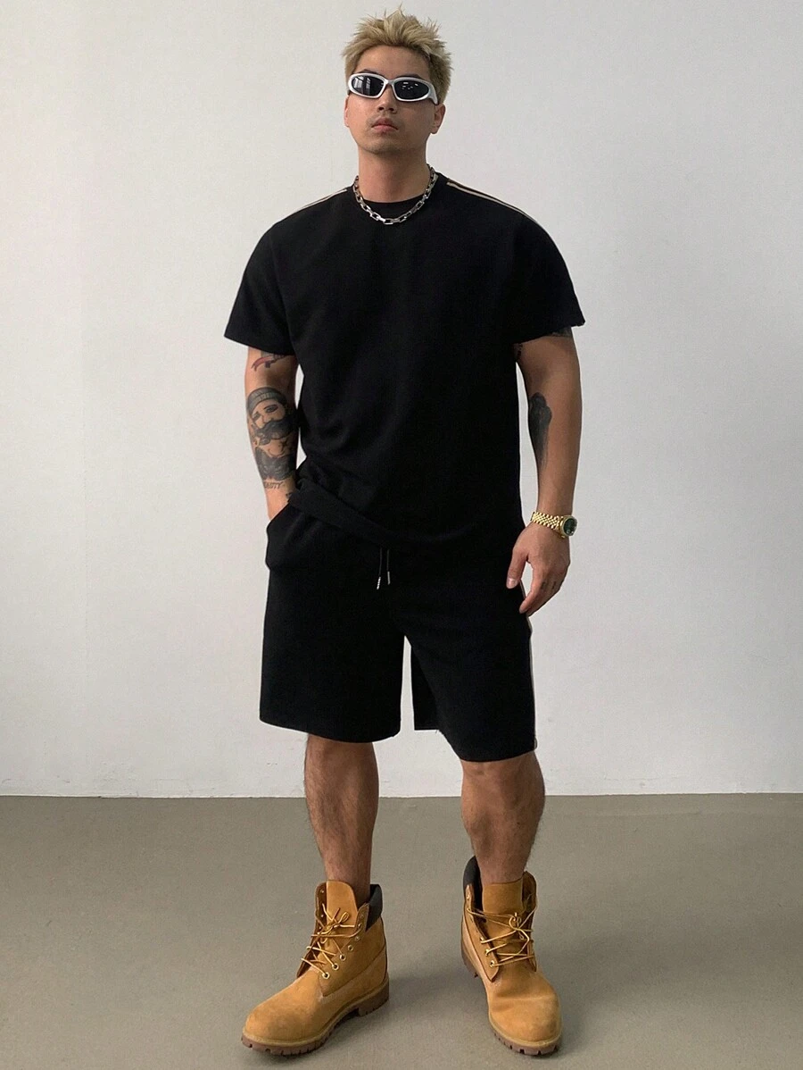 DAZY 2pcs Men's Summer Outfit: Patchwork Contrast Color T-Shirt And Shorts Set - Black - View 1