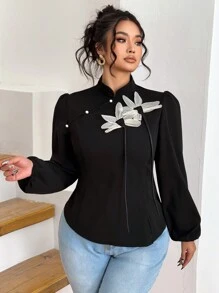 Celure 情人节大码优雅新中式衬衫日常穿着精致细节小开衩纽扣开合立领花卉装饰高端小众泡泡袖衬衫