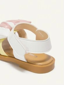 Cozy Pixies 1 Paar farbenfrohe Schleifendesign Prinzessinnenstil Flache Sandalen für Baby Mädchen, vielseitig und süß, für Frühling und Sommer