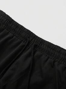 PAVTROS Manfinity Streetrush Men'sRound Neck Short Sleeve Printed Casual Top And Pants 2 Pieces Set