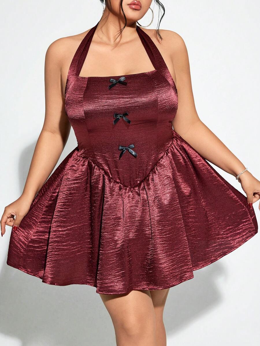 SHEIN ICON 加大码勃艮第红露背缎面蝴蝶结装饰连衣裙,适合情人节约会 - 酒紅色 - 查看 1