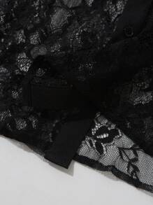 Manfinity Chillmode 男士前扣短袖蕾丝纹理休闲衬衫，情人节男士，男朋友礼物 - 黑色 - 查看 7