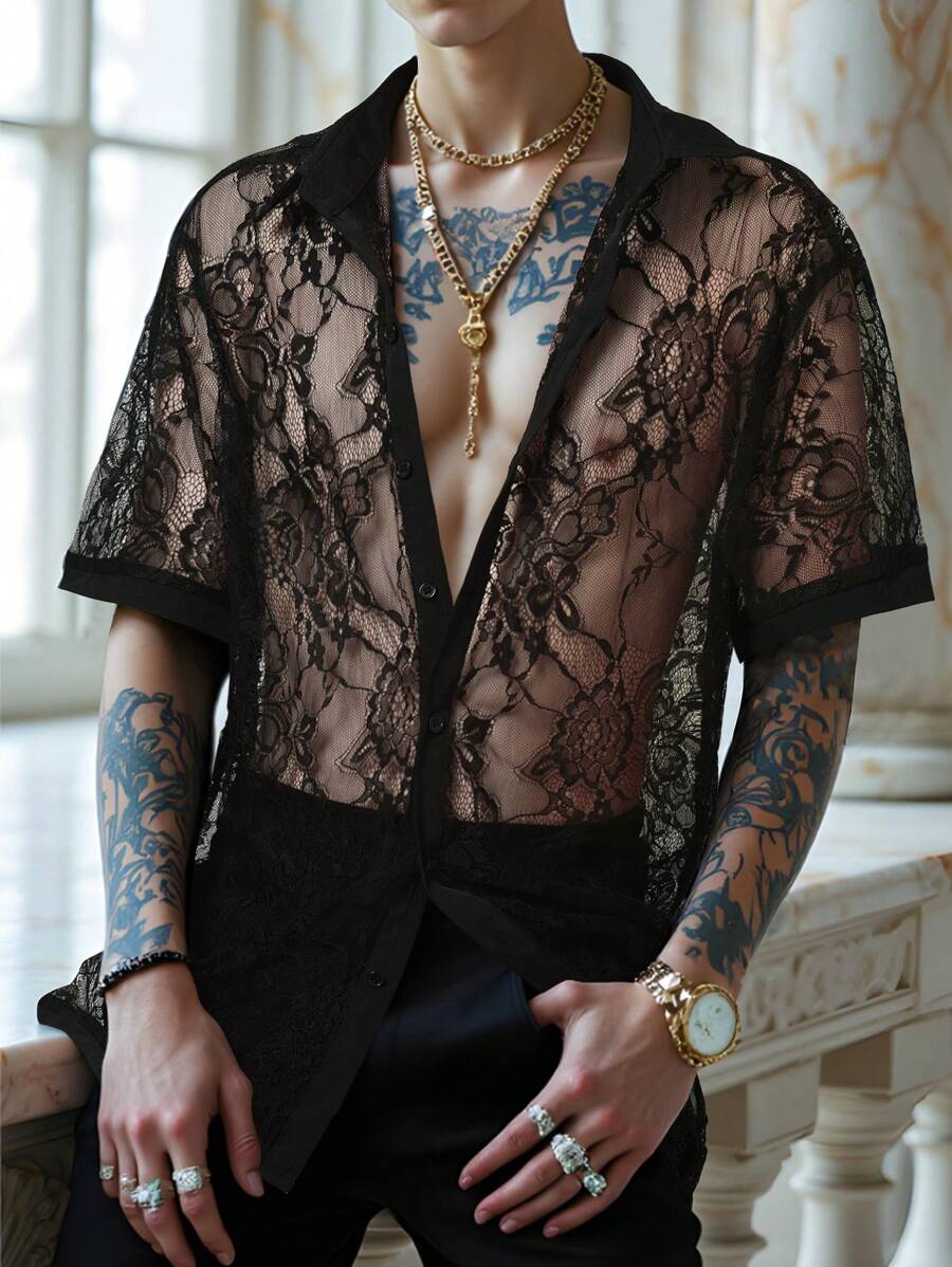 Manfinity Chillmode 男士前扣短袖蕾丝纹理休闲衬衫，情人节男士，男朋友礼物 - 黑色 - 查看 1