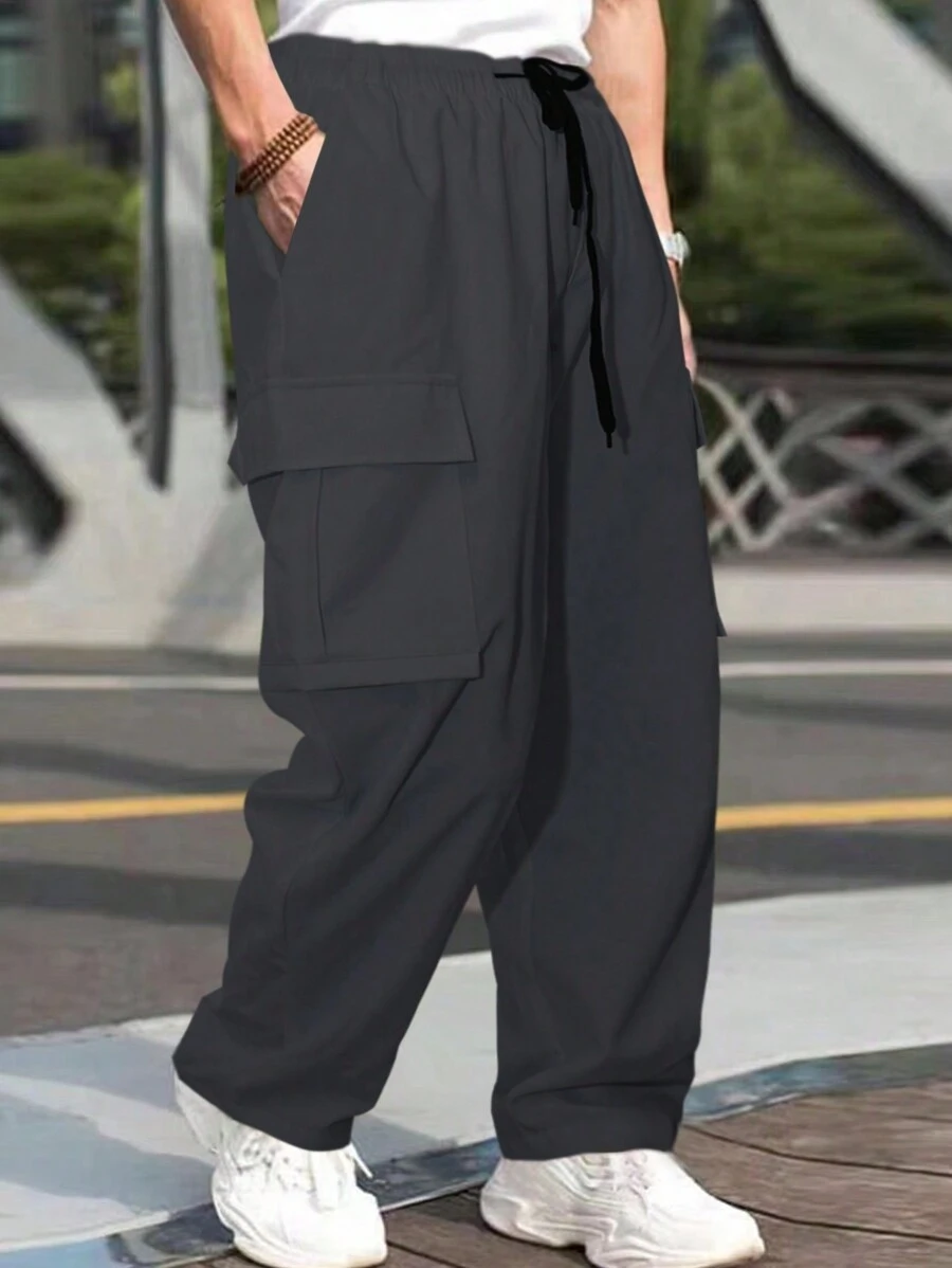 Manfinity Hypemode Loose Fit Men's Flap Pocket Side Drawstring Waist Cargo Pants - Grey - View 1