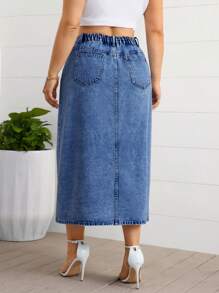 Firerie Plus Size Front Button Pockets Split Hem Casual Denim Mini Skirt - Medium Wash - View 2