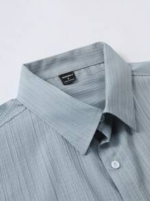 Manfinity RSRT Men's Solid Color Casual Short Sleeve Shirt & Shorts Set