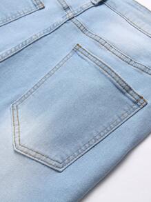 Manfinity EMRG Men's Front Button Pocket Distressed Casual Skinny Denim Shorts