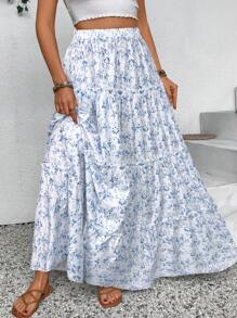 SHEIN VCAY 大码碎花印花喇叭裙，休闲假日风格