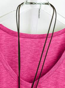 تي شيرت بقصة الرقبة على شكل حرف V وأكمام قصيرة بسيط، كاجول للارتداء اليومي لمقاسات كبيرة