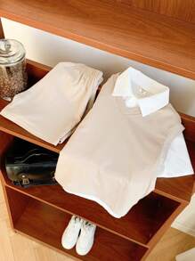 SHEIN Leap Crew 小男孩 3 件/套 杏色和白色休闲背心、翻领短袖开衫和短裤套装、适合学校和家居、适合通勤、学校、日常休闲、度假、旅行、适合运动、适合儿童服装、小男孩服装、男孩套装、男孩服装、家庭搭配服装、生日派对、适合日常、适合学校、适合运动、春夏季节。