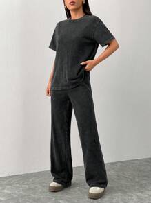 SHEIN PETITE Spring And Summer Home Casual Round Neck Short-Sleeved T-Shirt + Straight Trousers, Old Washed, Fried Snowflakes Loose Suit