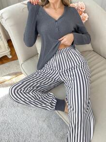 Comfortable Textured Knit V-Neck Long Sleeve Top Paired With Striped Print Long Pants Set - Grey - View 4