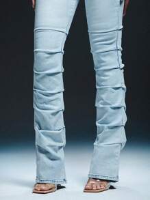 Denimoi Women's Front Button Pocket Simple Jeans, Casual Everyday Wear - Light Wash - View 3