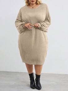 SHEIN CURVE+ 大码蝙蝠袖罗纹针织连衣裙，情人节衬衫，情人节，玫瑰，心形，波尔卡圆点，爱心，嘴唇，丘比特，3D 花朵 - 杏色 - 查看 6