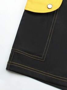 Manfinity EMRG Men's Black And Yellow Contrast Stitching Sports Casual Shorts, Multi-Function Pockets, Elastic Waistband And Insert Pockets