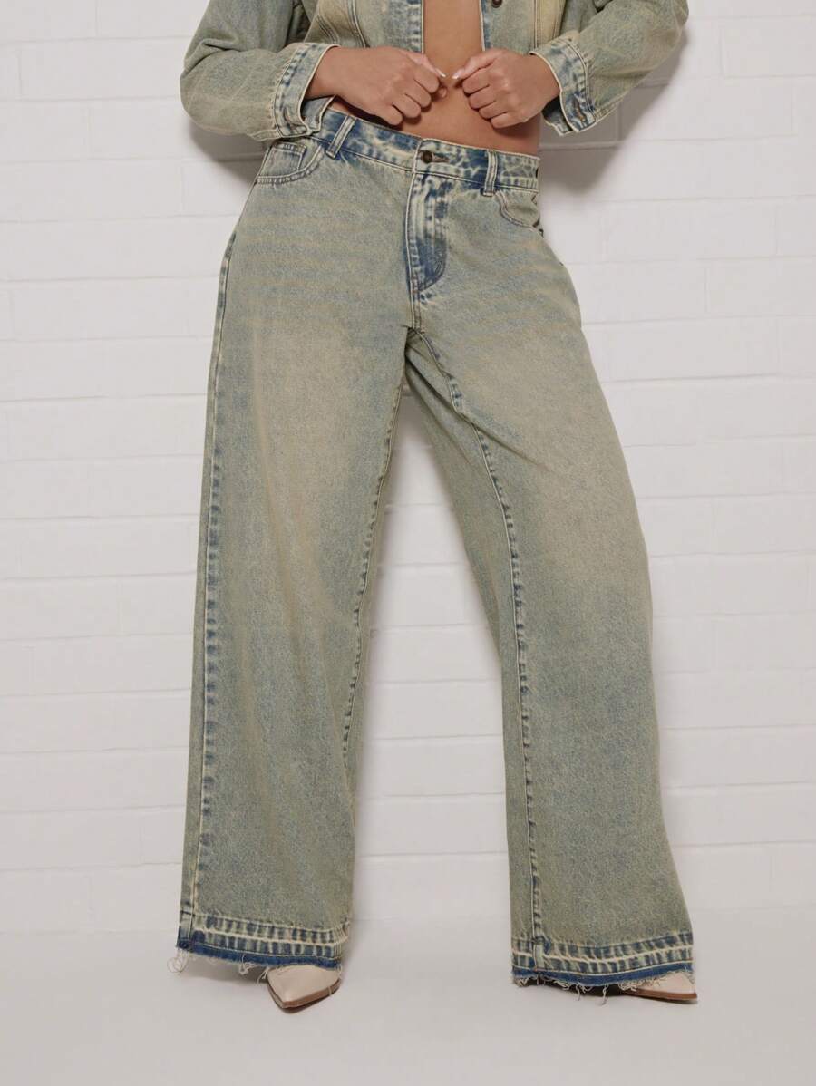 SUMWON WOMEN 设计师款超大阔腿牛仔裤，采用原始下摆设计，复古风格的漂白牛仔布，高腰男友风格，非常适合春夏休闲装